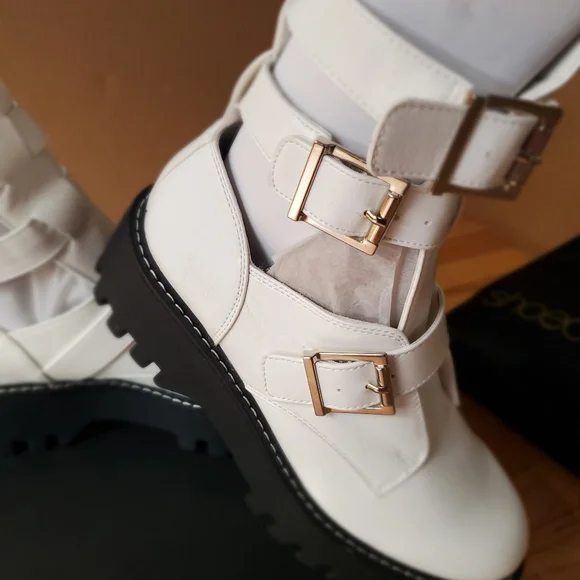 Shoe dazzle size 8 booties in white - Picture 10 of 12